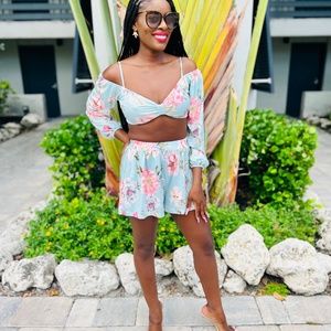 Tropical Lace-Up Backless Crop Top & Shorts Set